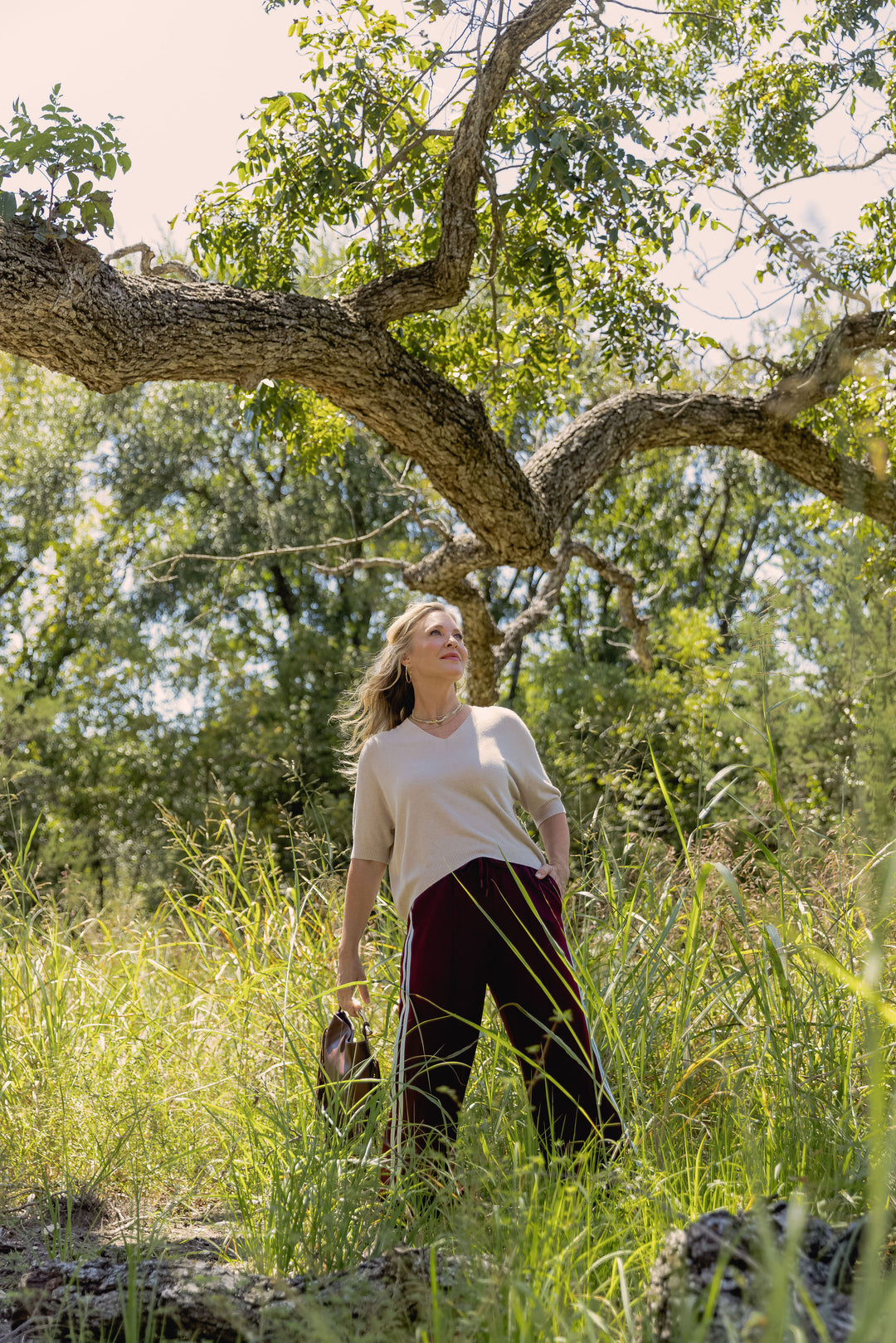 ITALIAN V-NECK LUXE KNIT TOP