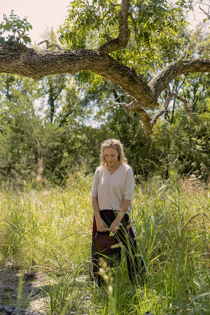 ITALIAN V-NECK LUXE KNIT TOP