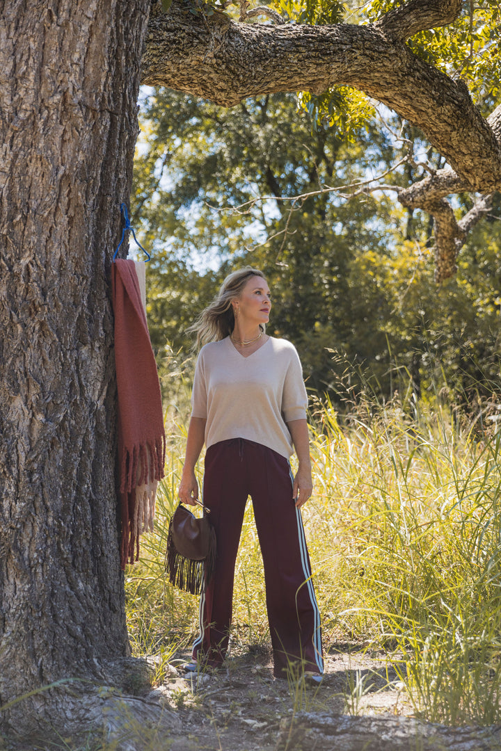 ITALIAN V-NECK LUXE KNIT TOP