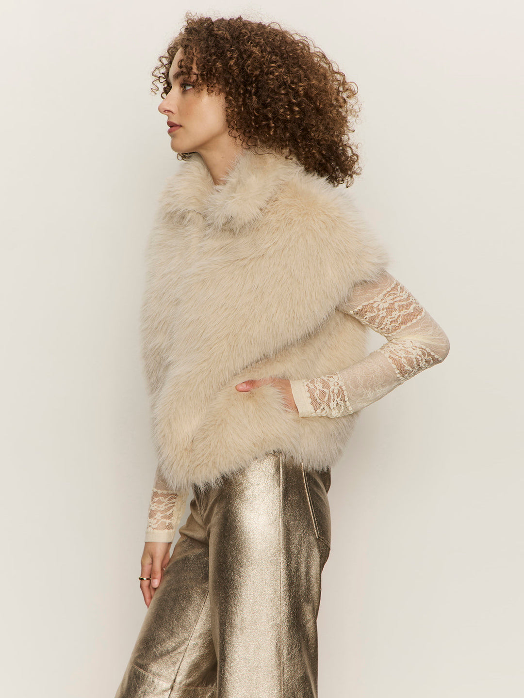 SILKY FUR VEST