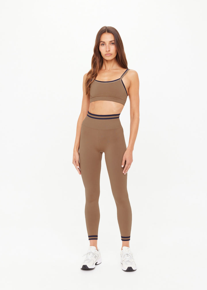 FORM SEAMLESS 25IN MIDI PANT