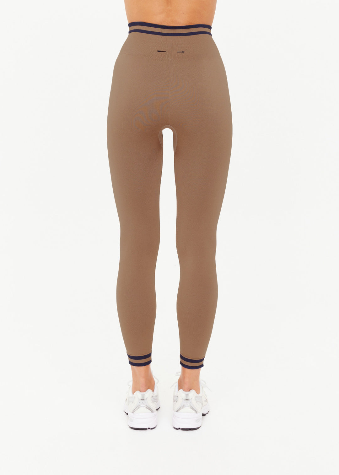 FORM SEAMLESS 25IN MIDI PANT