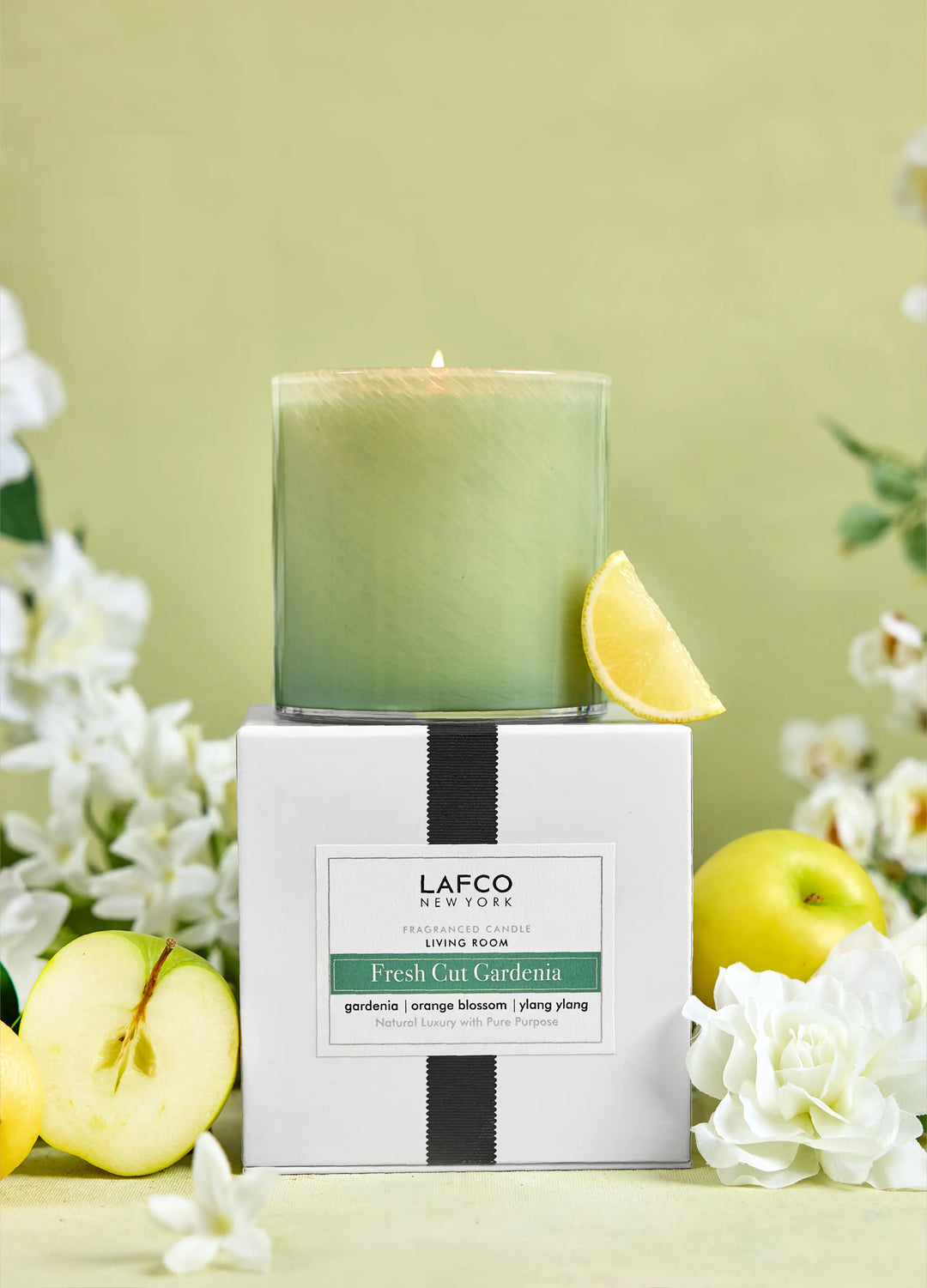 Fresh Cut Gardenia Signature Candle (15.5 oz)